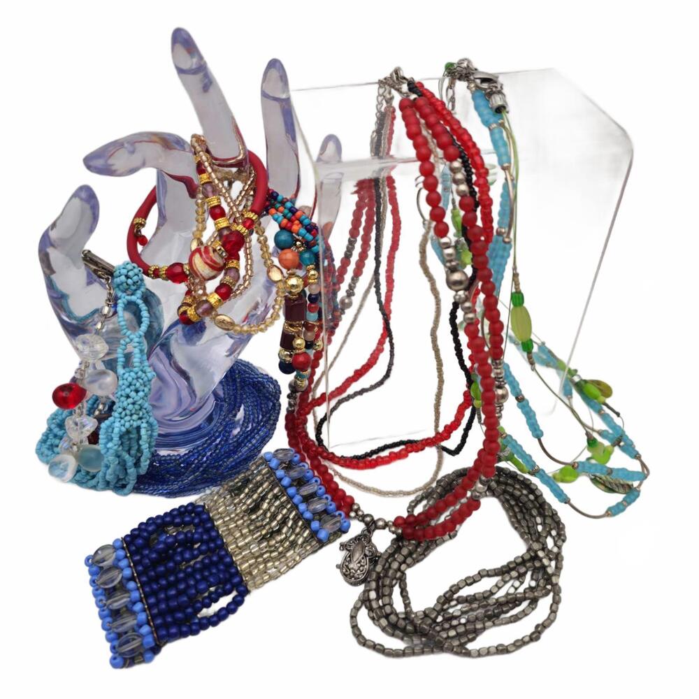 Lot Of Beaded Bracelets And Necklaces 16 Pieces